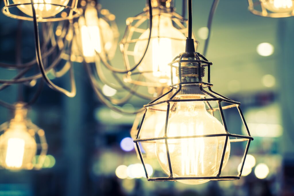 Klosz do lampy naftowej Warszawa – klasyczne piękno w nowoczesnym wydaniu